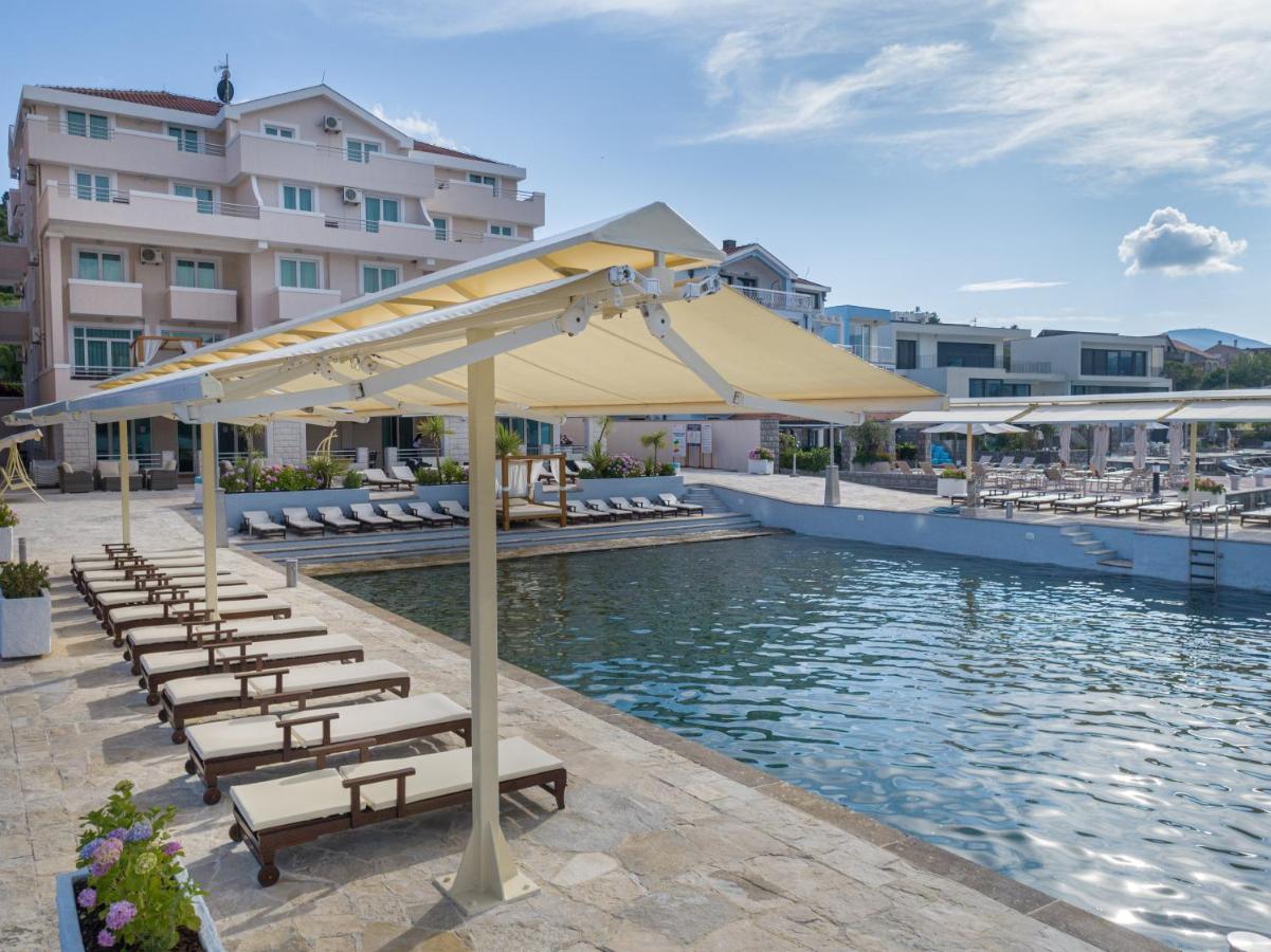 Apartments Adeona Tivat Exterior foto