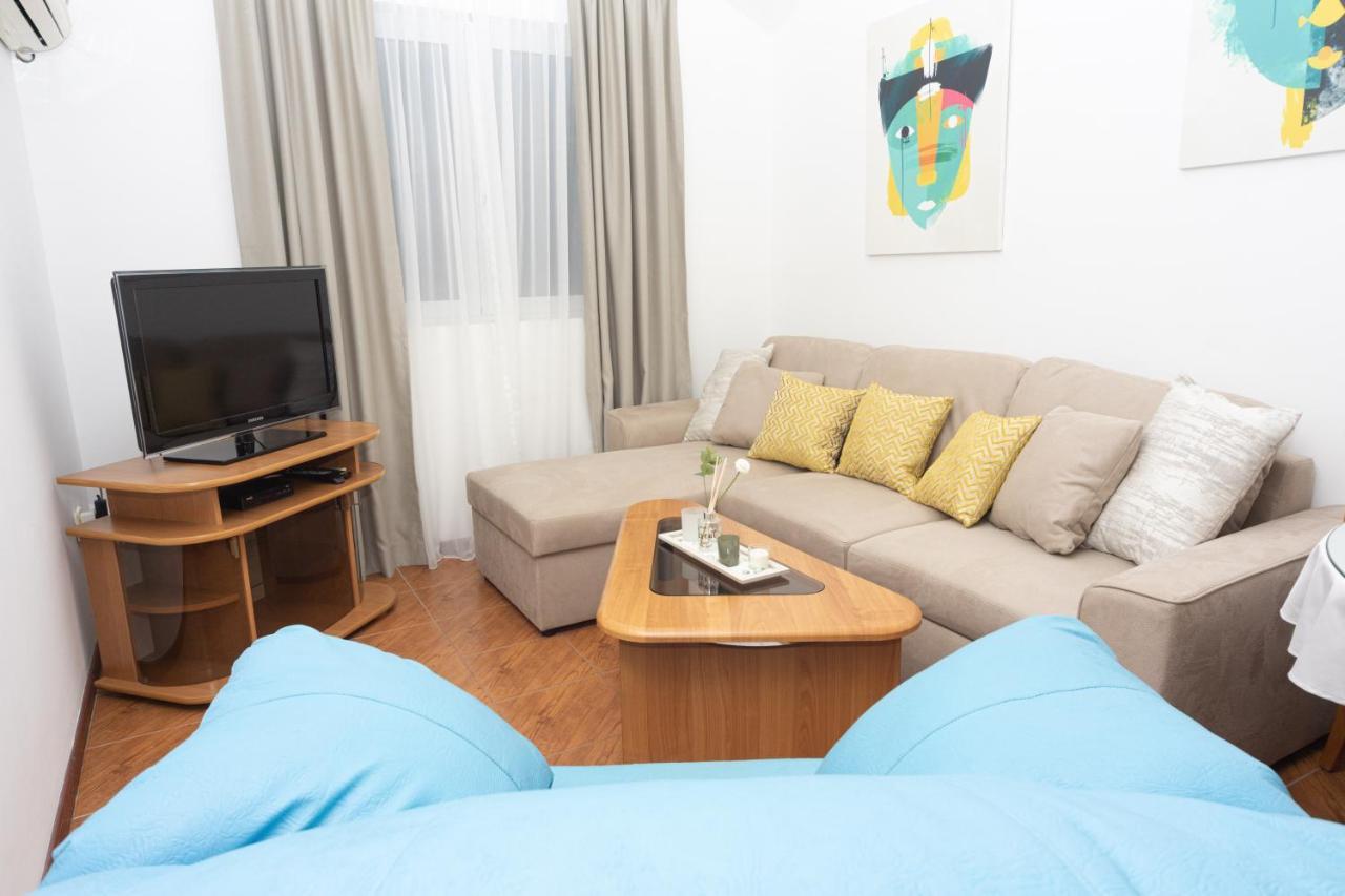 Apartments Adeona Tivat Exterior foto