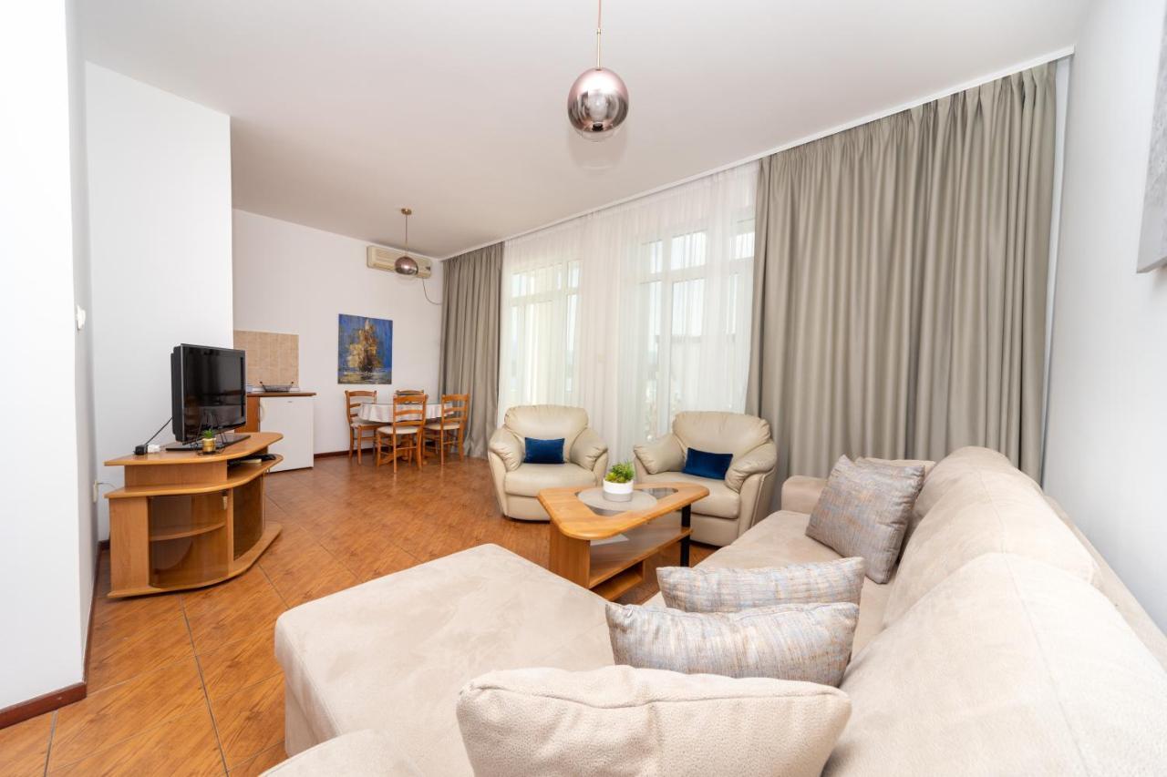 Apartments Adeona Tivat Exterior foto