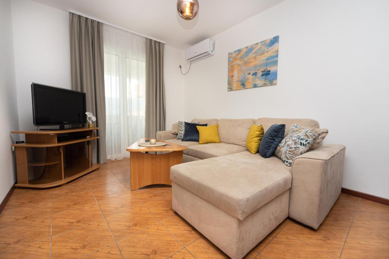 Apartments Adeona Tivat Exterior foto