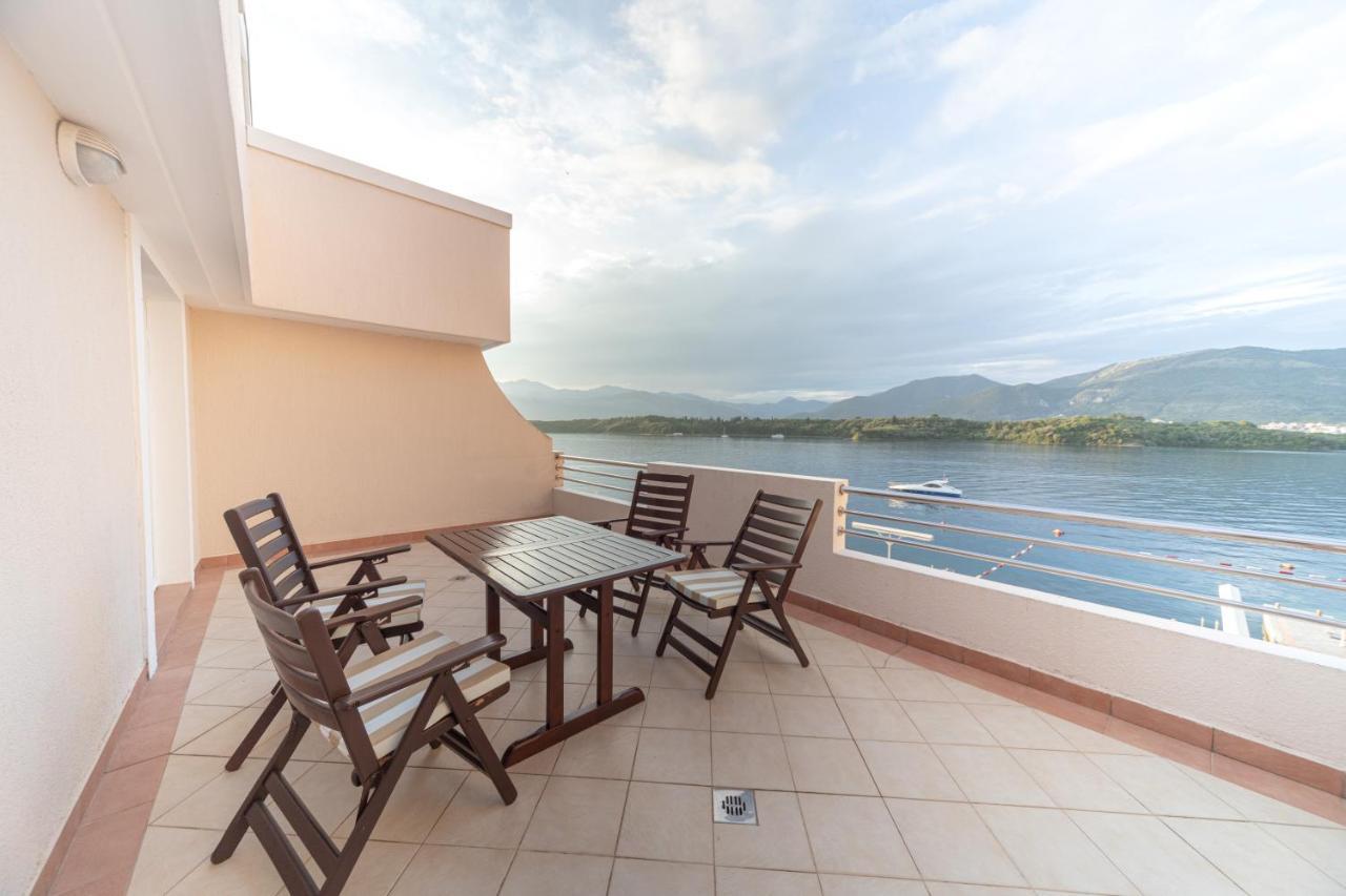 Apartments Adeona Tivat Exterior foto