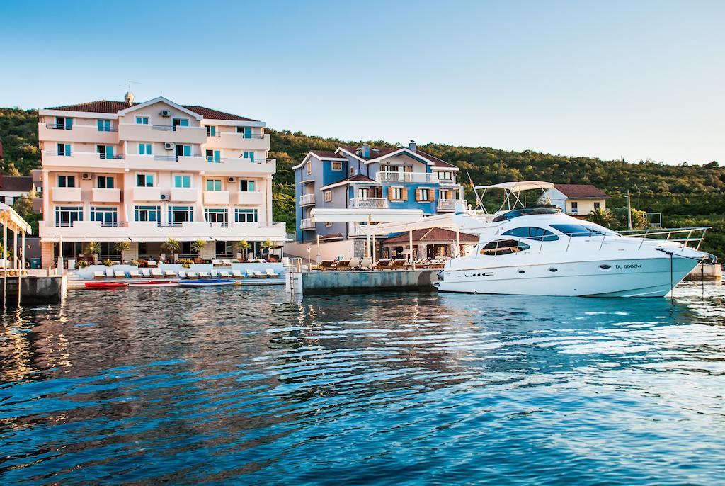 Apartments Adeona Tivat Exterior foto